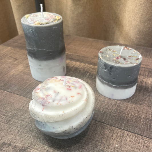 MoonVixin - Jasmine, Rose & Mugwort Candles